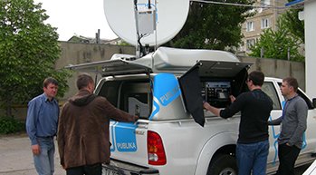 FLYWAY SYTEMS & DRIVEAWAY ANTENNAS